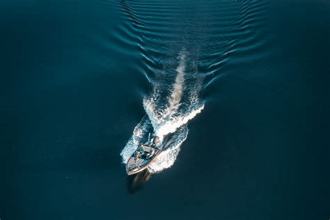 Barco No Meio Da Viagem De Jogo