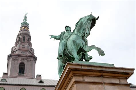 Christiansborg Slotsplads Estatua