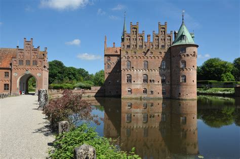 Egeskov Pedra Slot De Fyn