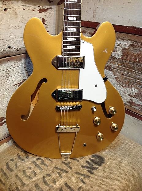 Epiphone Casino Limited Edition Metalizado Ouro