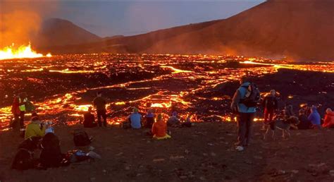 Erupcao Vulcanica Maquina De Fenda