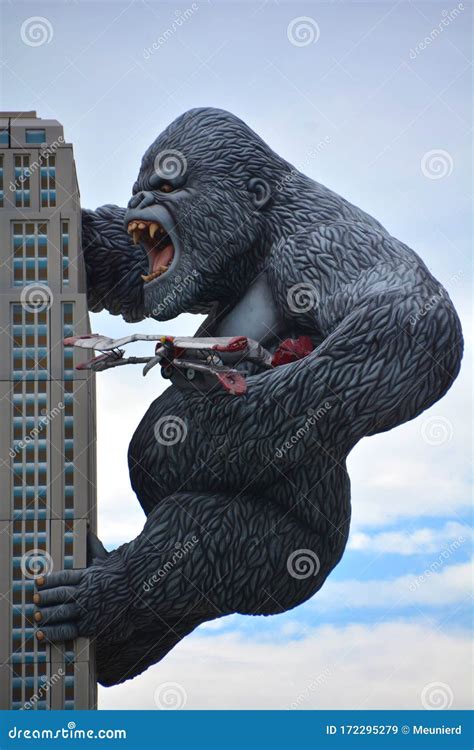 Giant King Kong Blaze