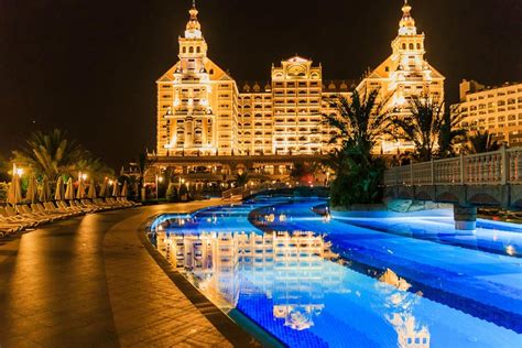 Holiday Palace Casino Resort