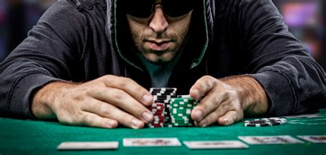 Joueur Poker Apertado Definicao