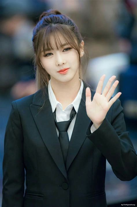 Kim Yoohyun Poker Mulher