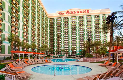 Orleans Casino Piscina Revisao