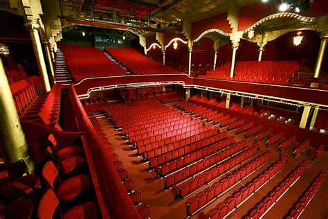 Peca De Teatro Casino De Paris