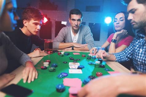 Poker Jovens